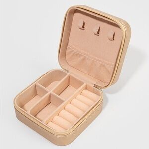 Elegant pink Travel Jewelry Organizer